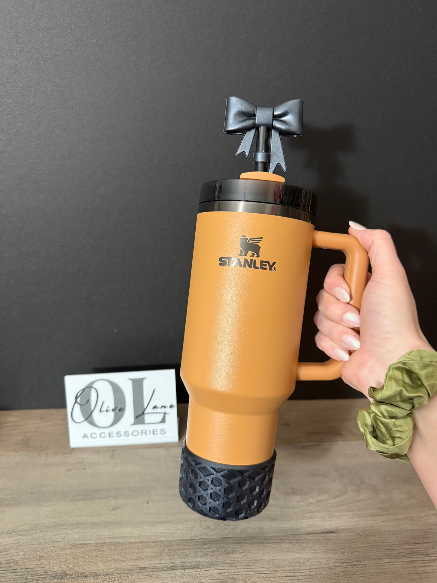 Black Pearl - WAFFLE Silicone Tumbler Boot