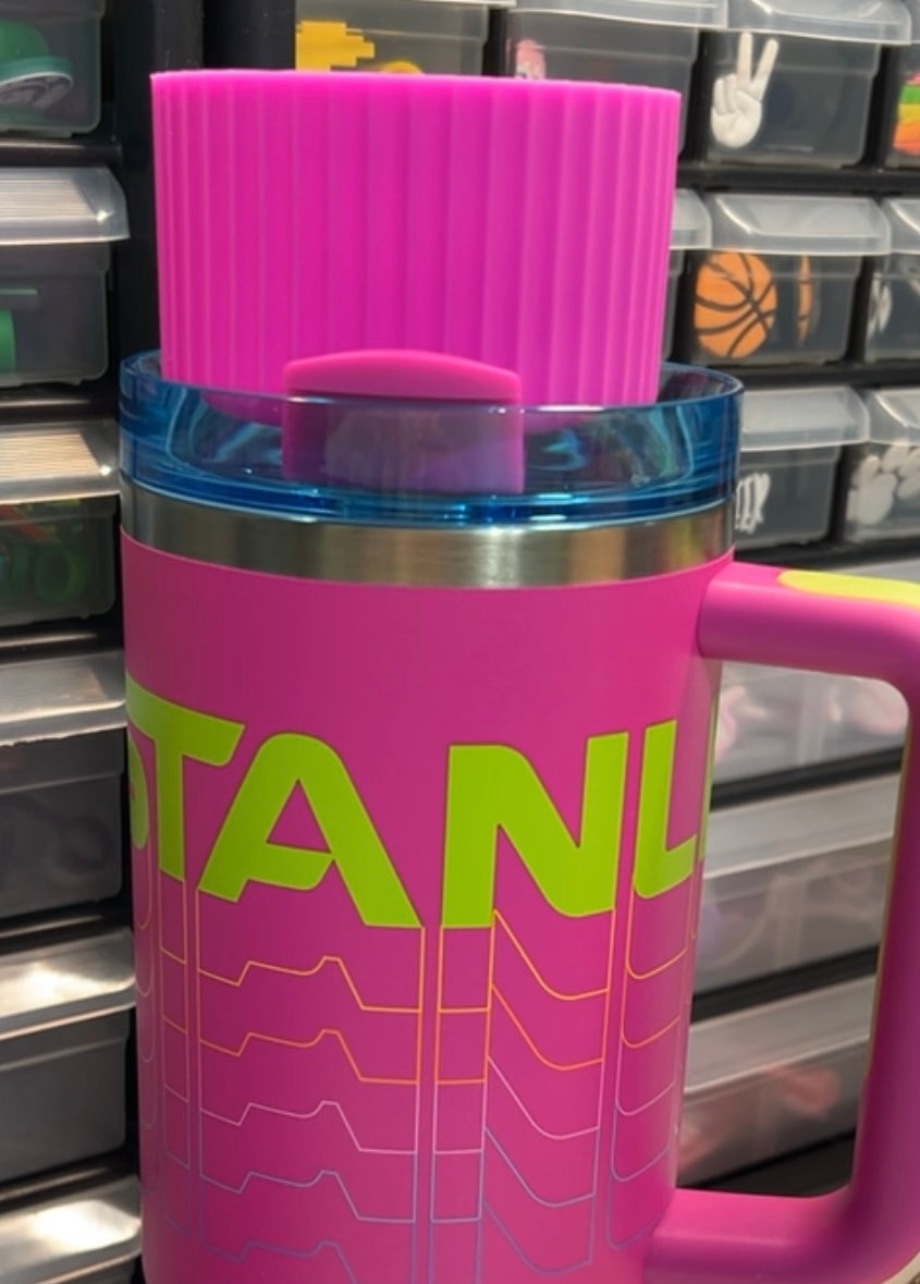 Violet Chamelean FLUTED Silicone Tumbler Boot