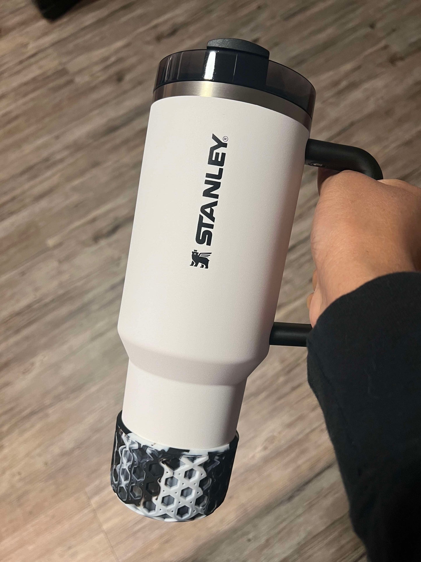 Black White - WAFFLE Silicone Tumbler Boot