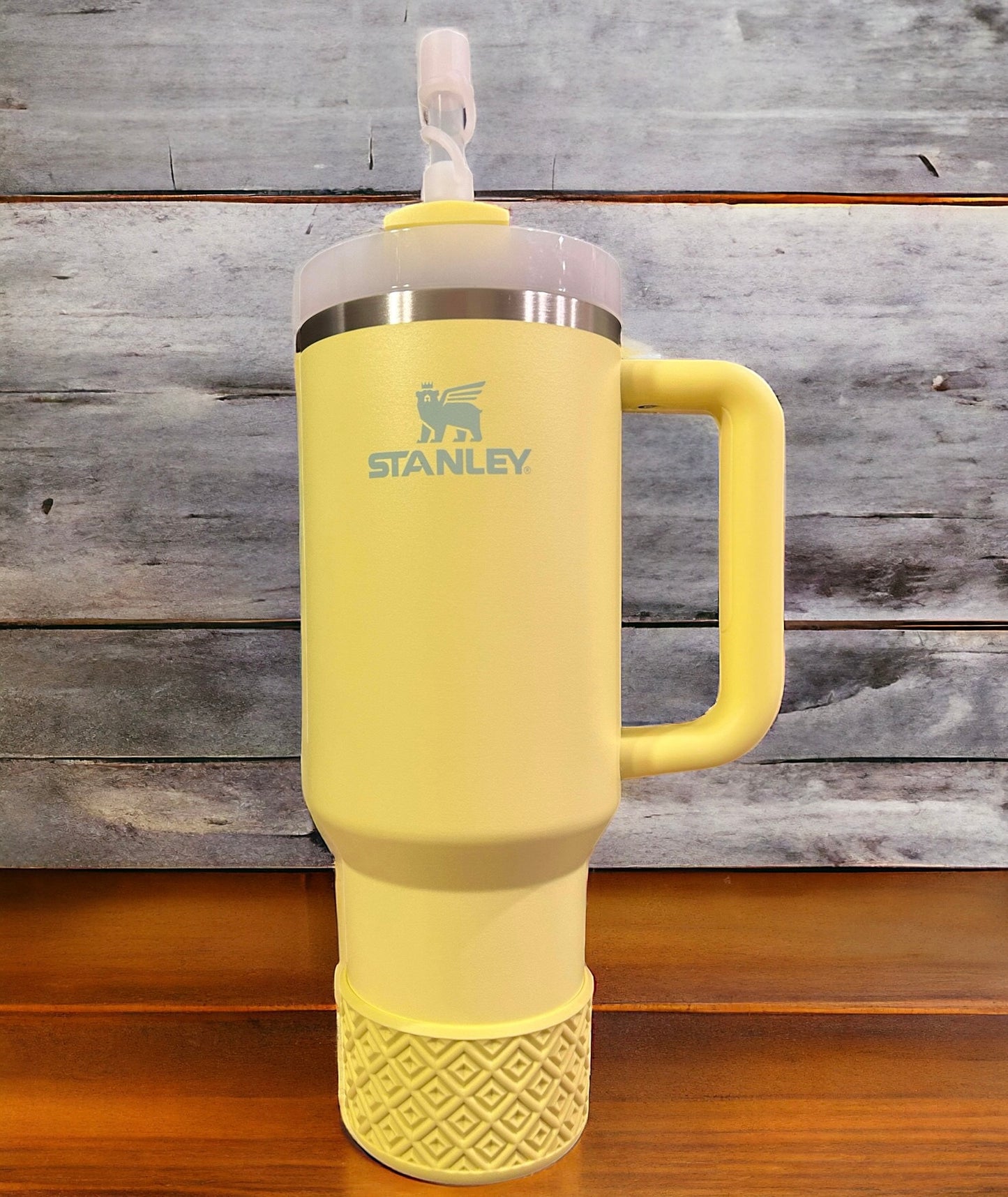 Lemon Yellow DIAMONDS Silicone Tumbler Boot