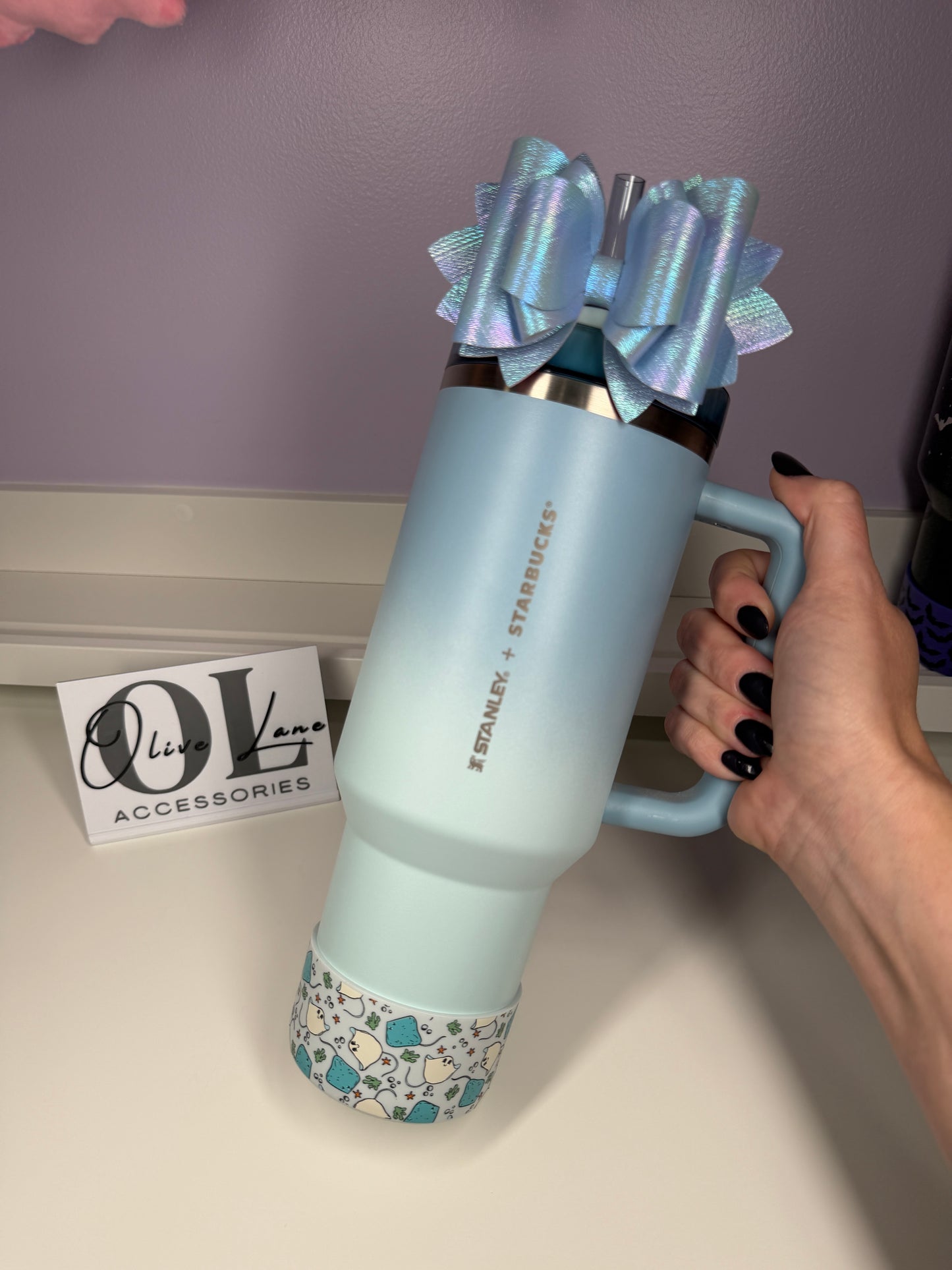 Smiling Stingray - Silicone Tumbler Boot