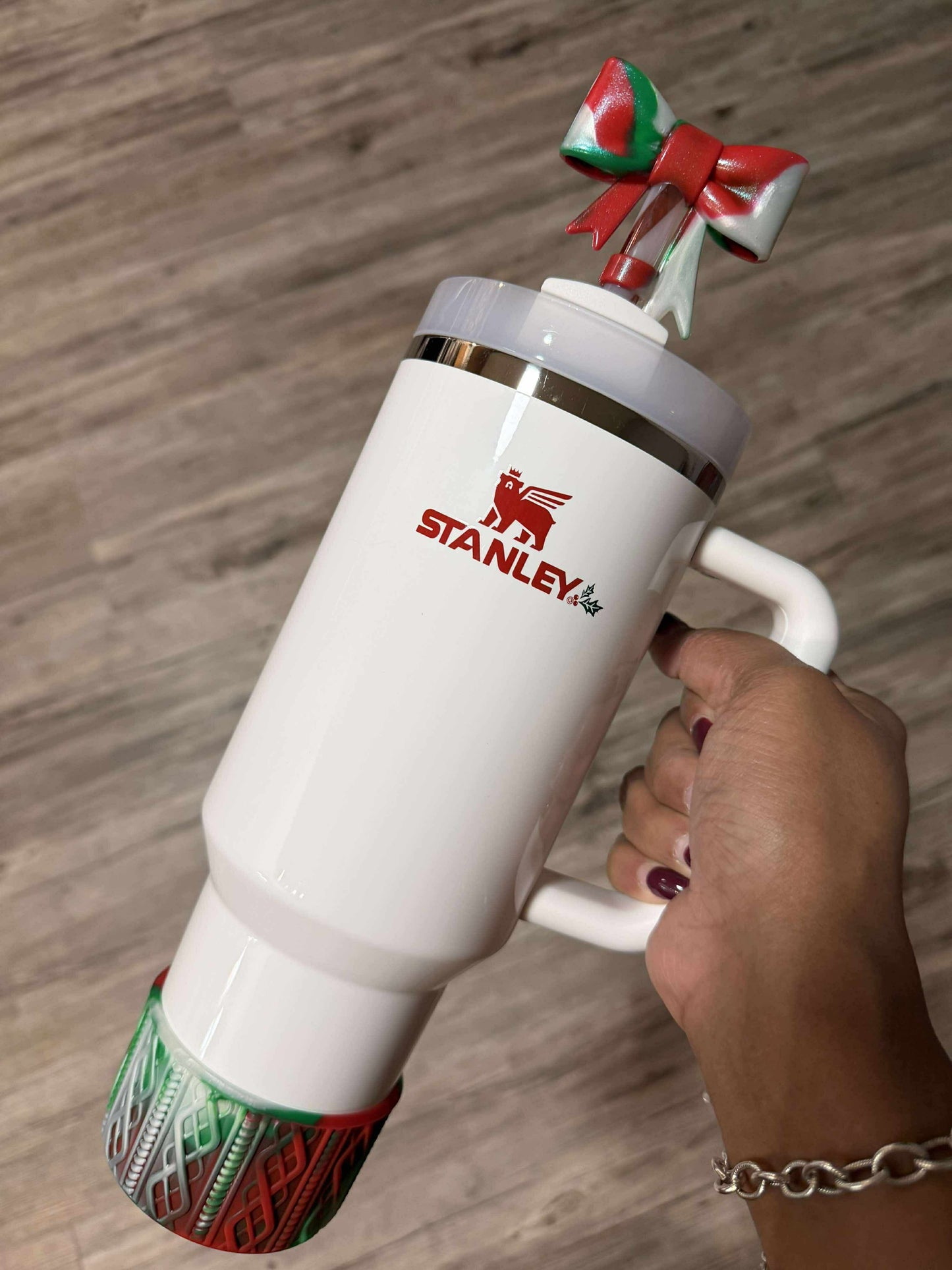 Holiday Swirl - SWEATER Silicone Tumbler Boot