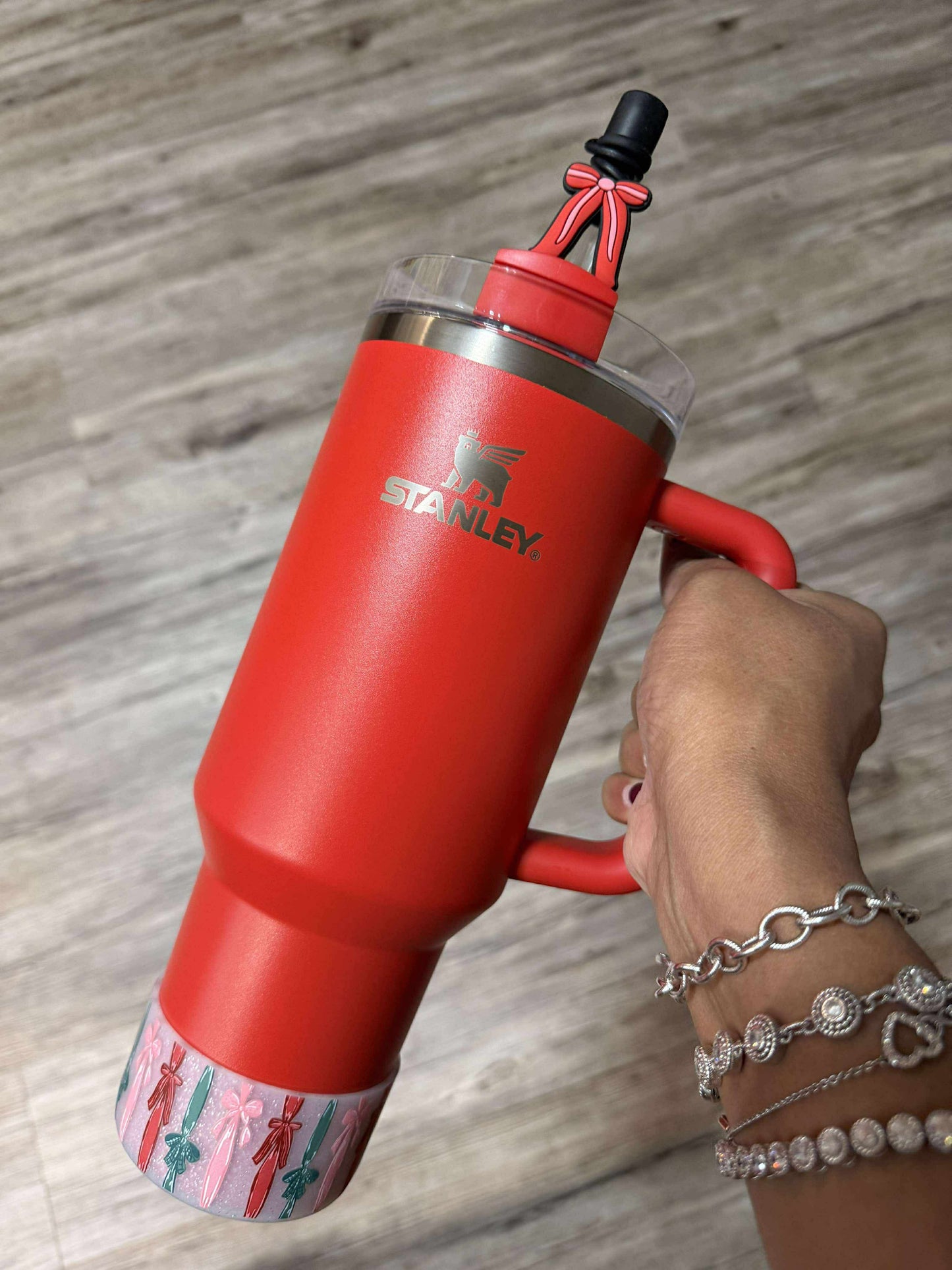 Ribbons & Bows Glitter - 3D Silicone Tumbler Boot