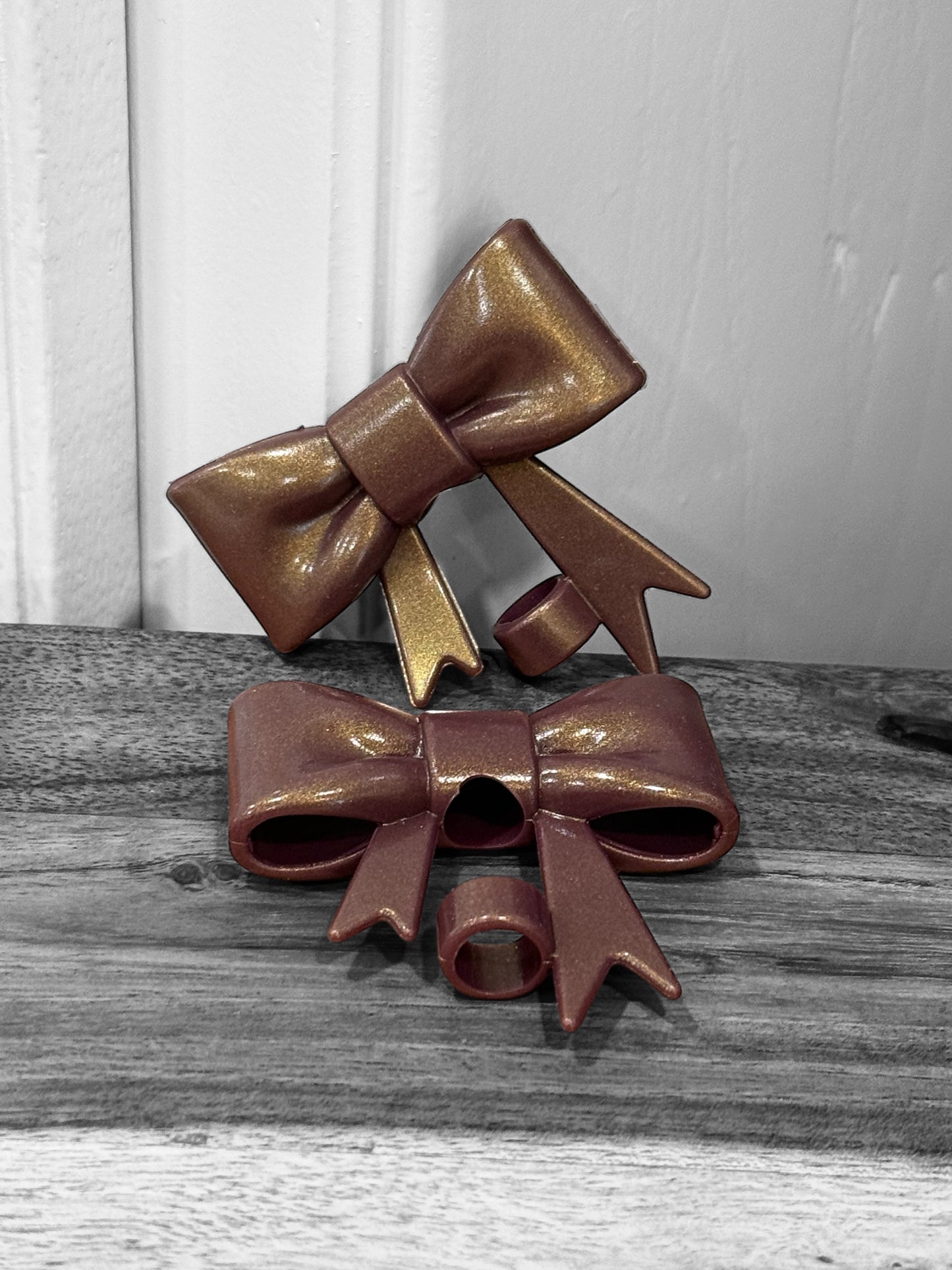 Wine Metallic Large Bow - Silicone Straw Topper 10mm
