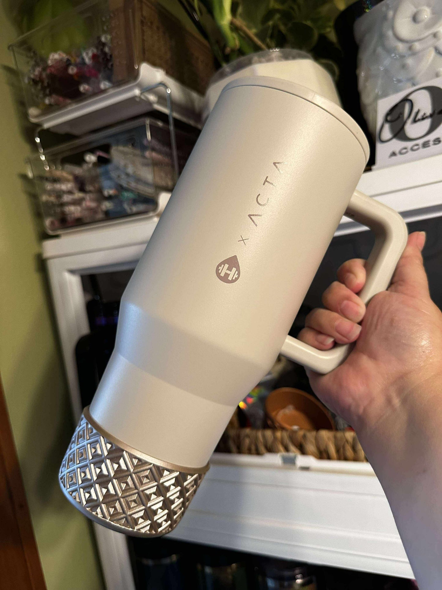 Champagne - DIAMOND Silicone Tumbler Boot