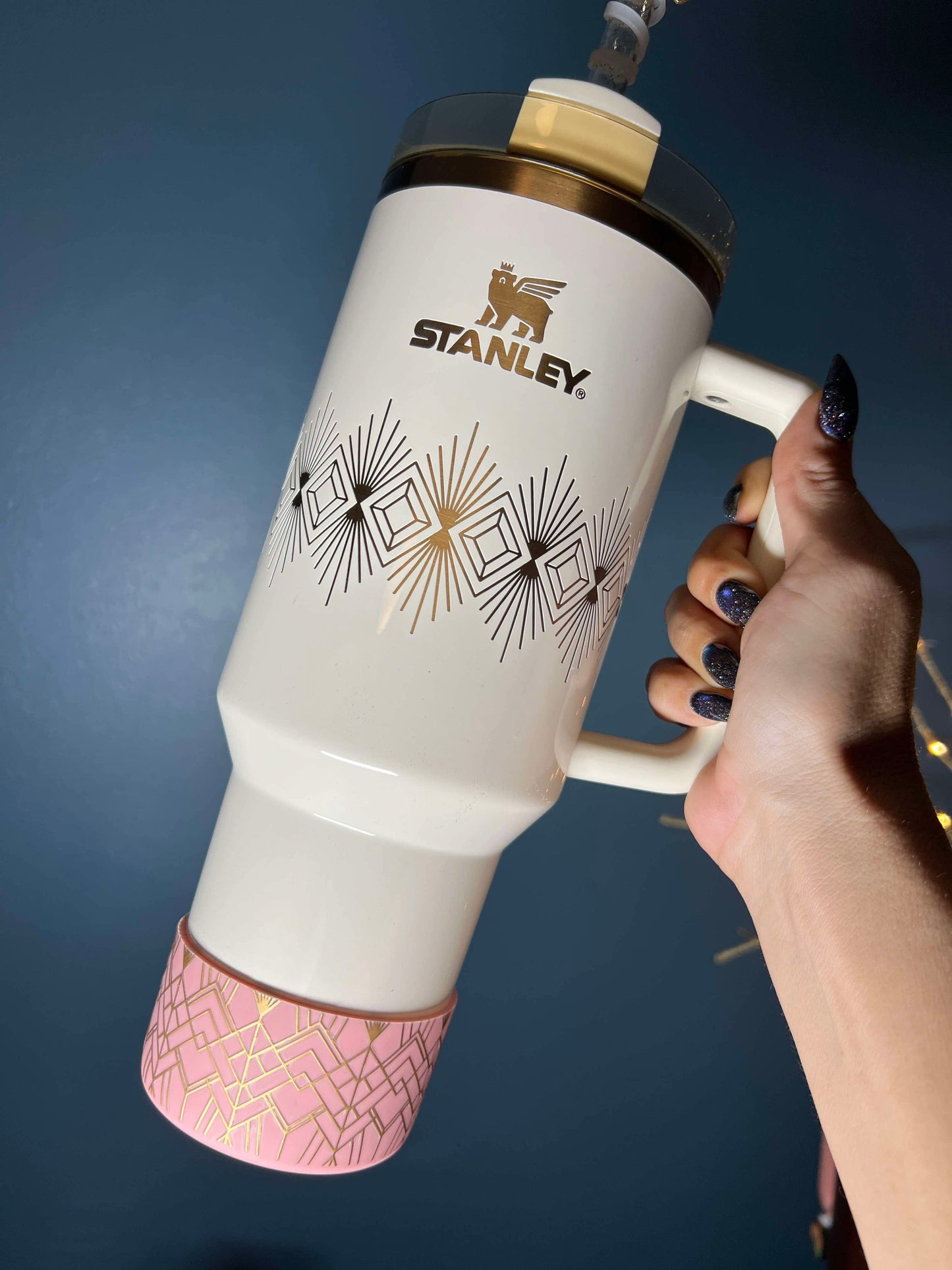 Pink Surprise Art Deco - 3D Silicone Tumbler Boot