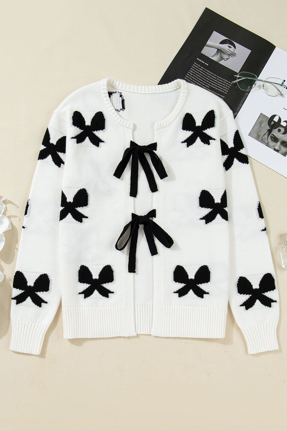 White Lace-Up Front Bow Pattern Round Neck Knit Cardigan