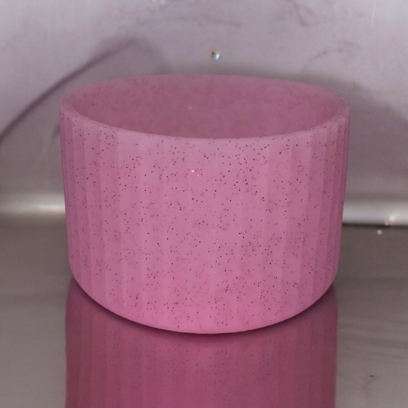 Lt Pink Glitter FLUTED Silicone Tumbler Boot