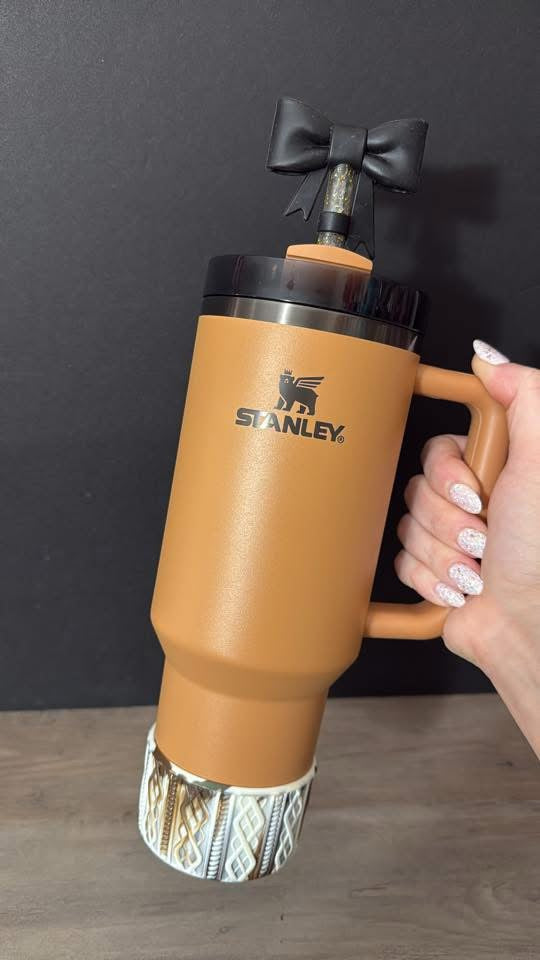 Mocha Latte SHIMMER - SWEATER Silicone Tumbler Boot