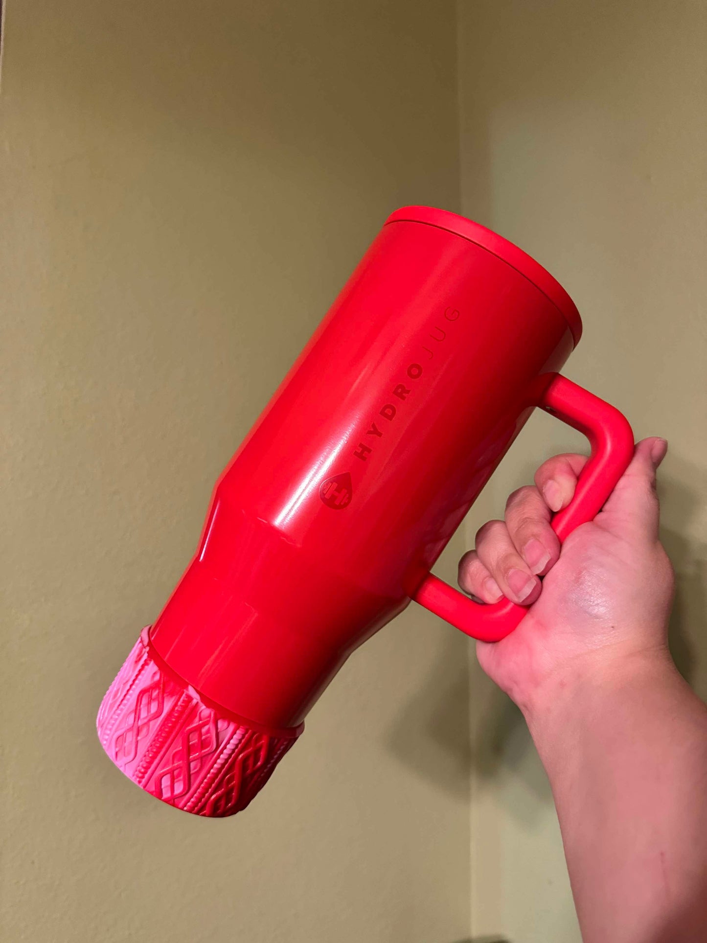 Pink Red SHIMMER - SWEATER Silicone Tumbler Boot