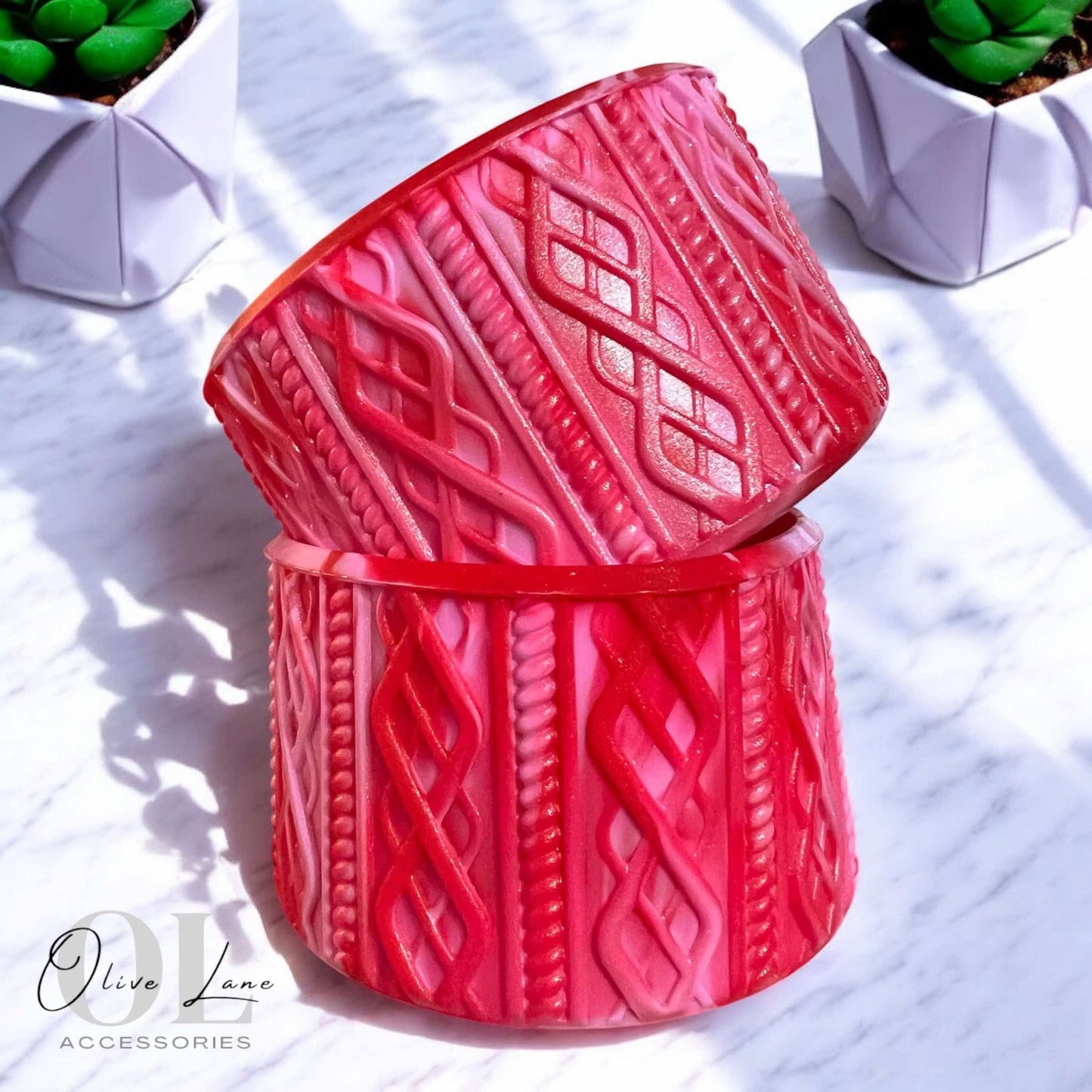 Pink Red SHIMMER - SWEATER Silicone Tumbler Boot