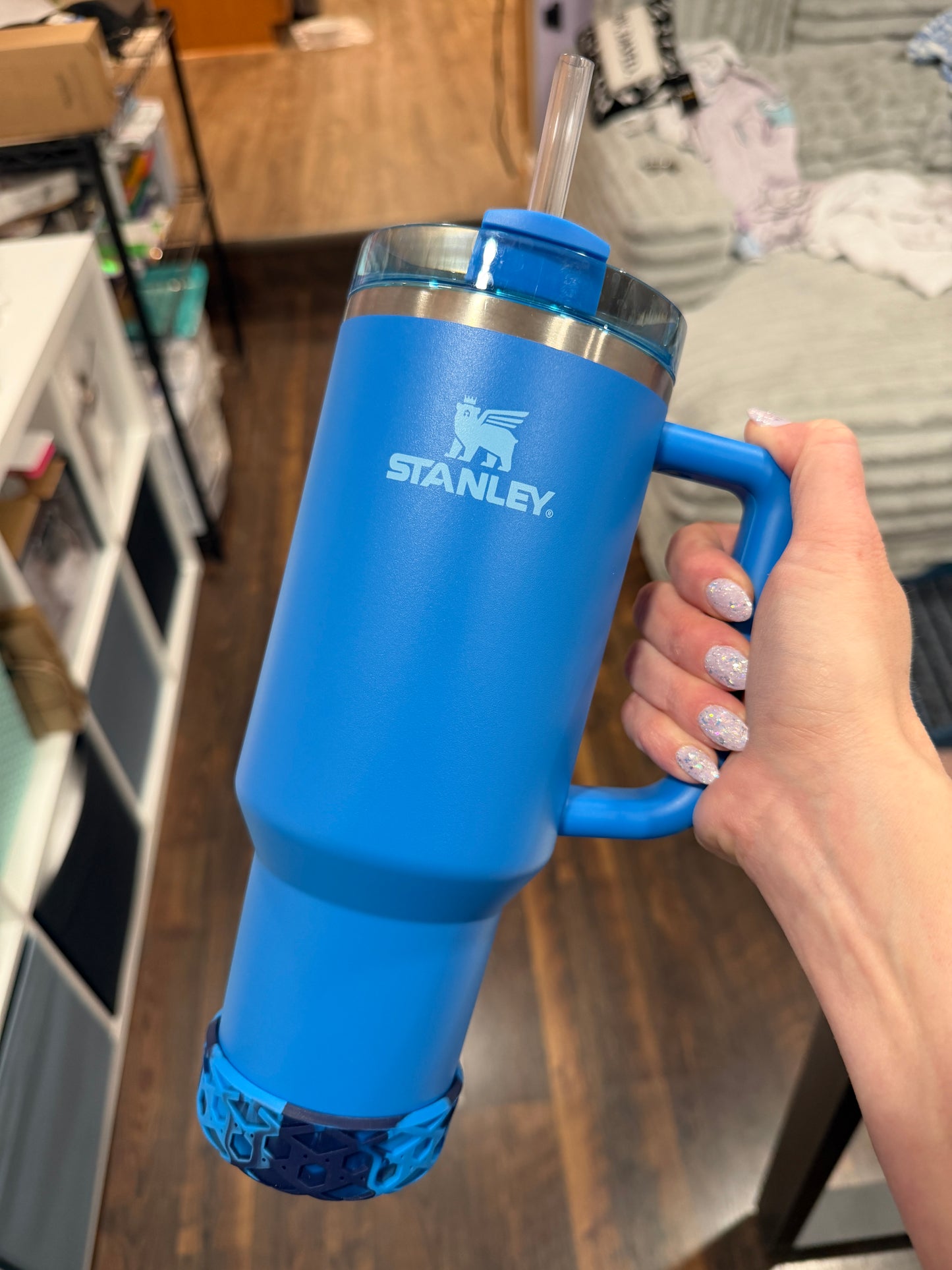 The Blues Swirl Shorty Waffle 3" - Silicone Tumbler Boot