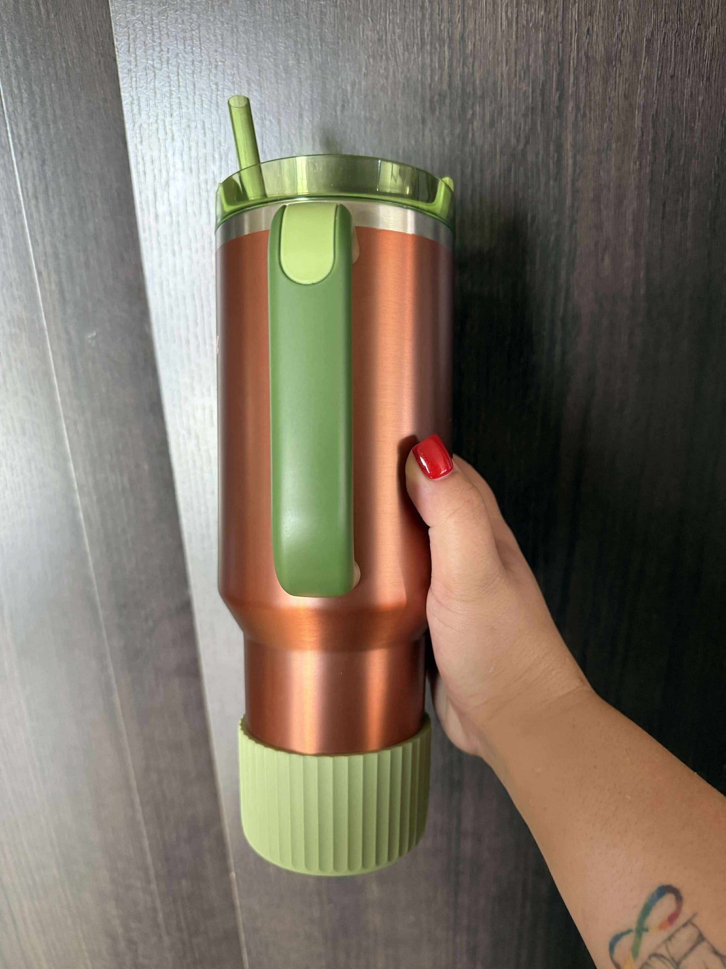 Olive Pearl SxS FLUTED Silicone Tumbler Boot