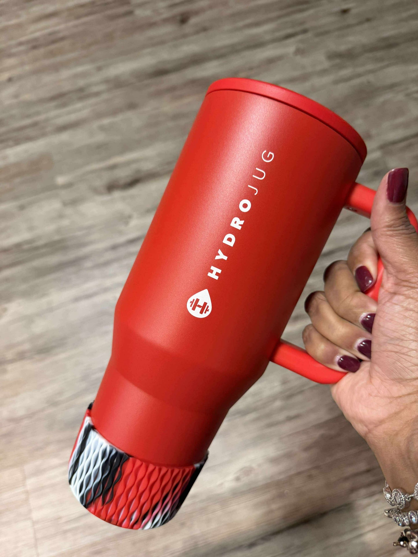 Red White Black - WAVES Silicone Tumbler Boot