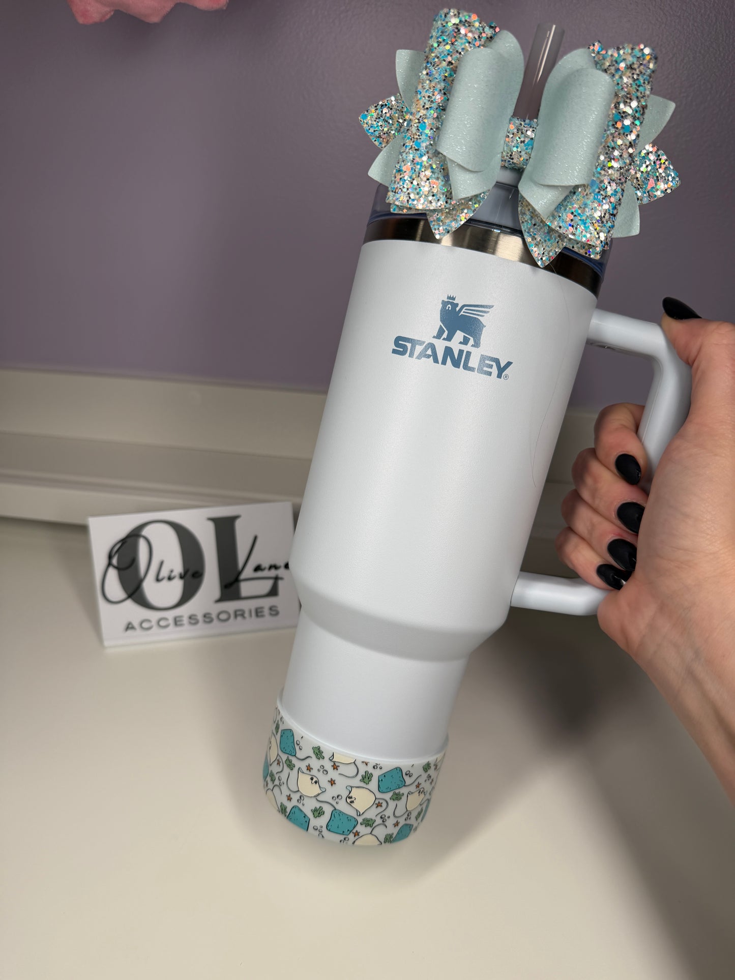 Smiling Stingray  - Silicone Tumbler Boot