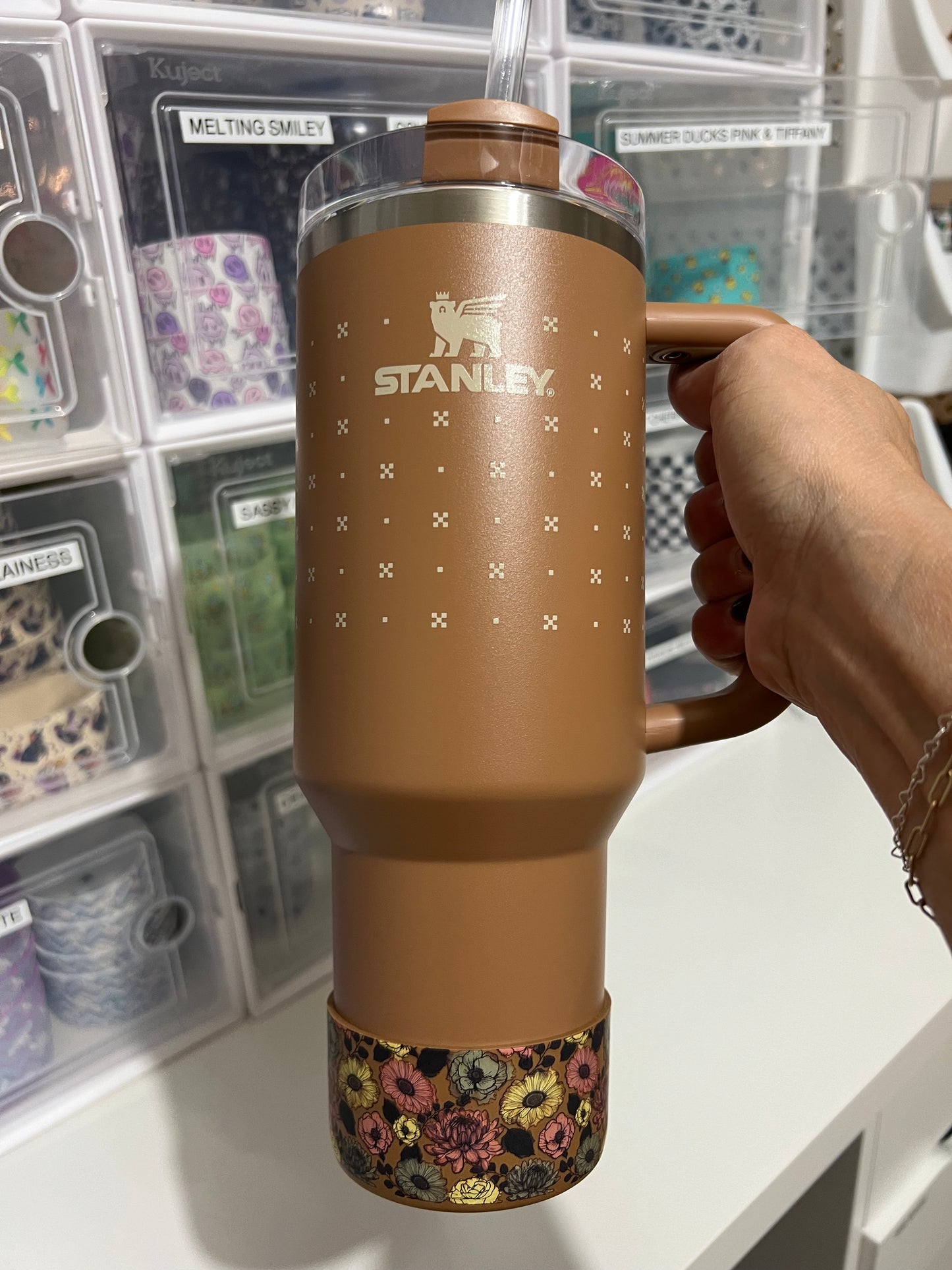 Autumn Flowers Tan Silicone Tumbler Boot