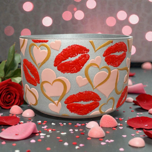 Kiss Me Silver - 3D Silicone Tumbler Boot