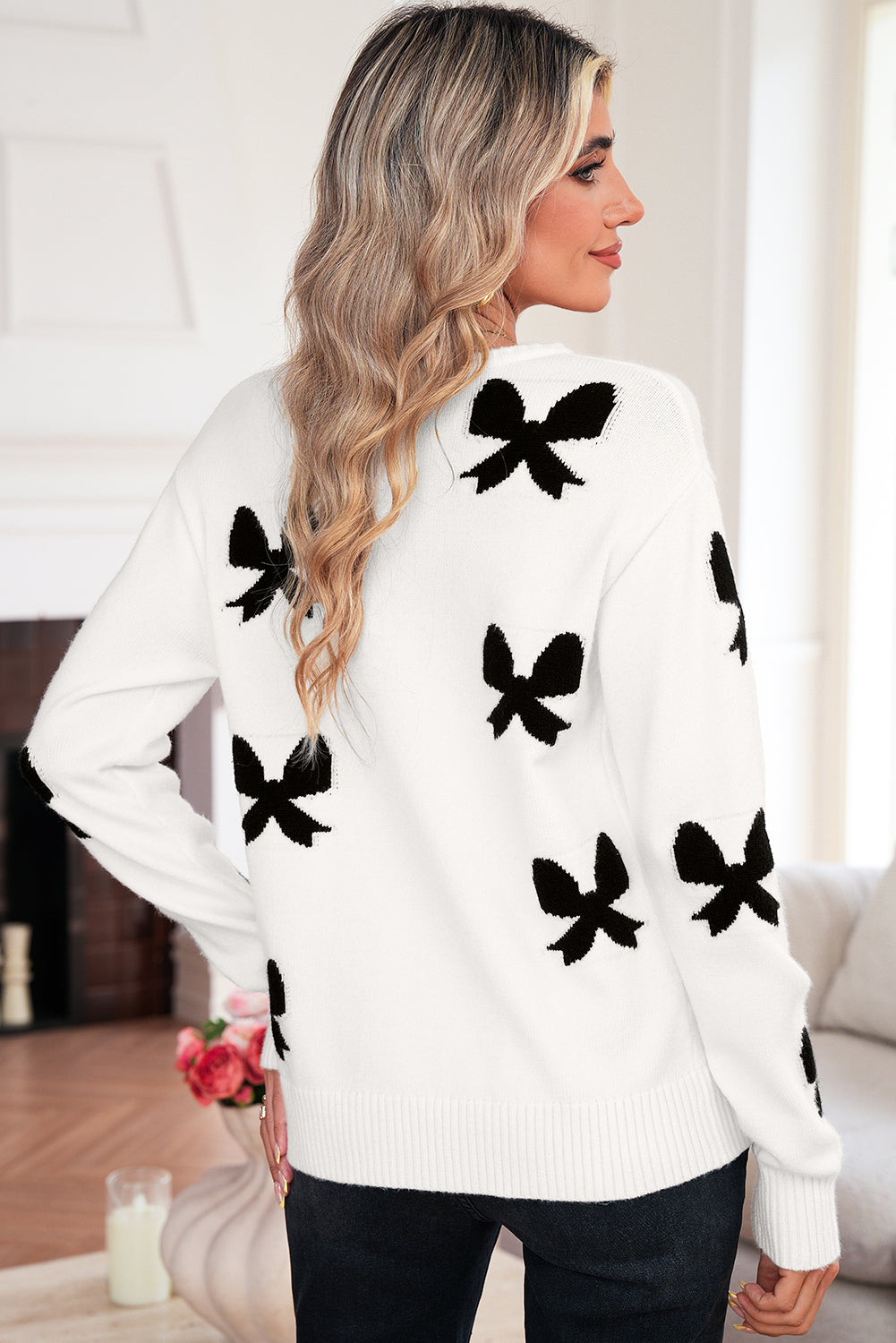 White Lace-Up Front Bow Pattern Round Neck Knit Cardigan